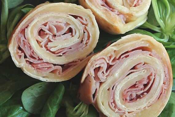 ROLLITOS DE JAMON Y QUESO